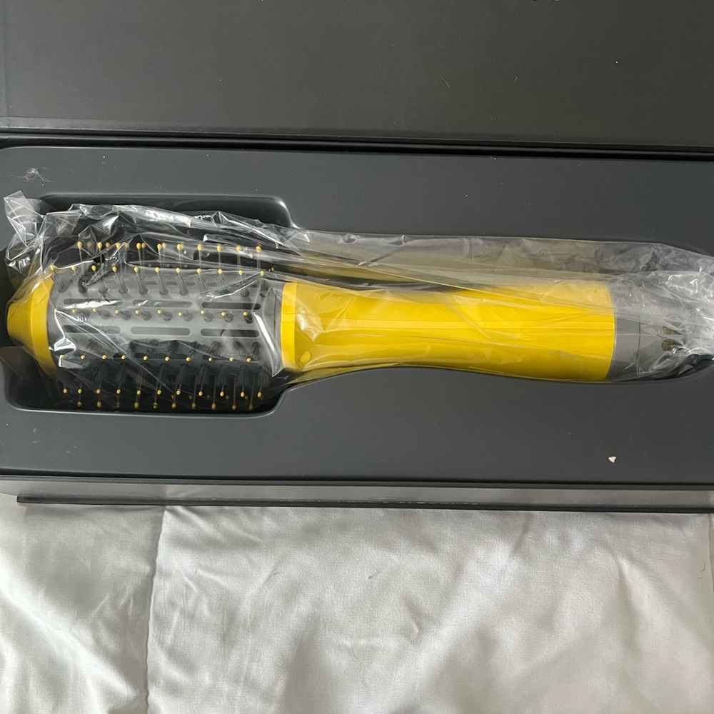 Drybar Styling Tool with Gray Cord DRYER BRUSH - Picture 2 of 3